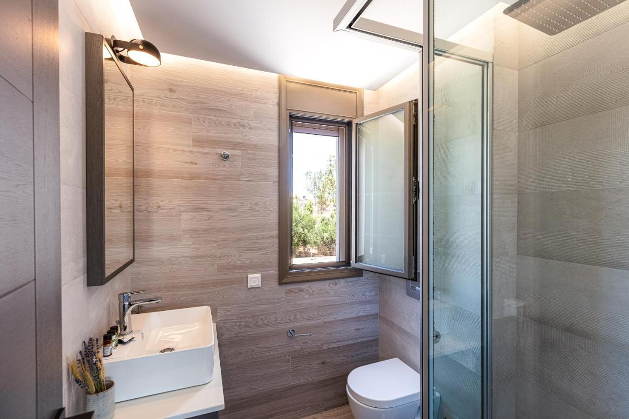 Lagoon Seaside Villa, Sumptuous Retreat,By Thinkvilla Pánormos Esterno foto