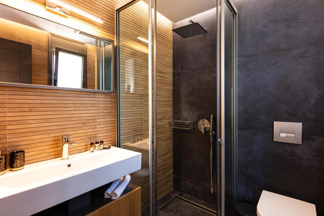 Lagoon Seaside Villa, Sumptuous Retreat,By Thinkvilla Pánormos Esterno foto