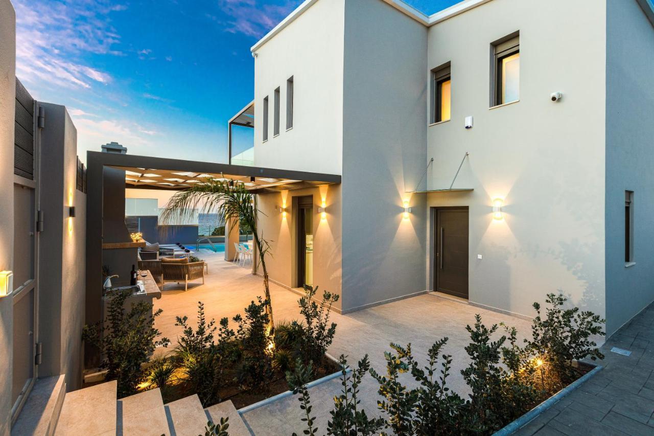 Lagoon Seaside Villa, Sumptuous Retreat,By Thinkvilla Pánormos Esterno foto